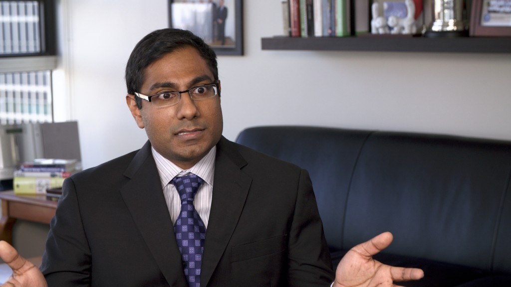 Tips for Coloring Talking Head Interviews in DaVinci Resolve: without-vignette Tips for Coloring Talking Head Interviews in DaVinci Resolve: without-vignette