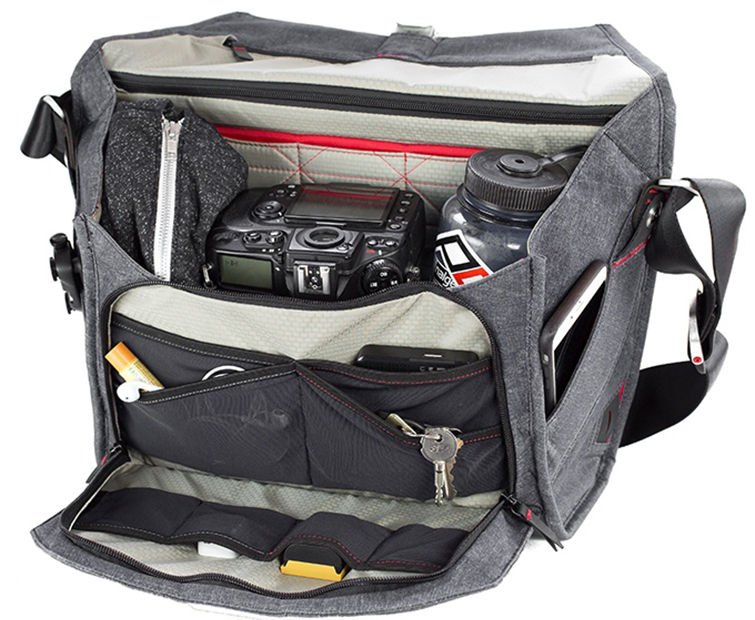 The Everyday Messenger - Open Bag