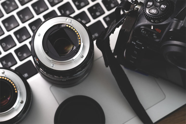 Four Reasons You Should Use (and Love) Your Camera’s Stock Lens — Rent Extra Support Four Reasons You Should Use (and Love) Your Camera’s Stock Lens — Rent Extra Support
